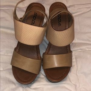 Cute two tone nude wedges